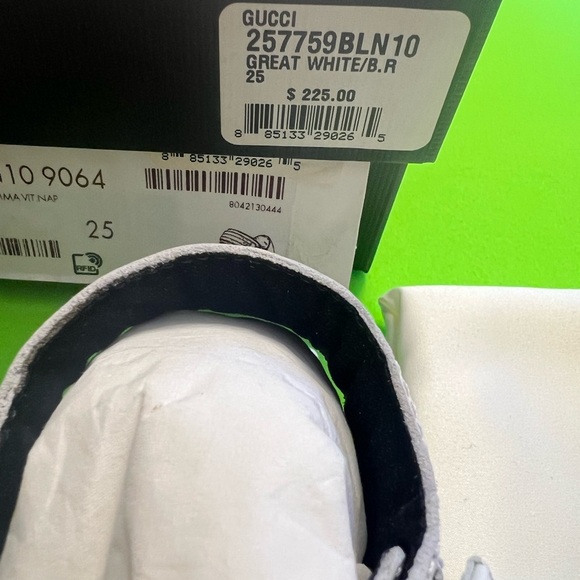 NWT GUCCI Kids Sandals with Iconic Web detail Size 25 Unisex comes w Box dustbag - Picture 3 of 7